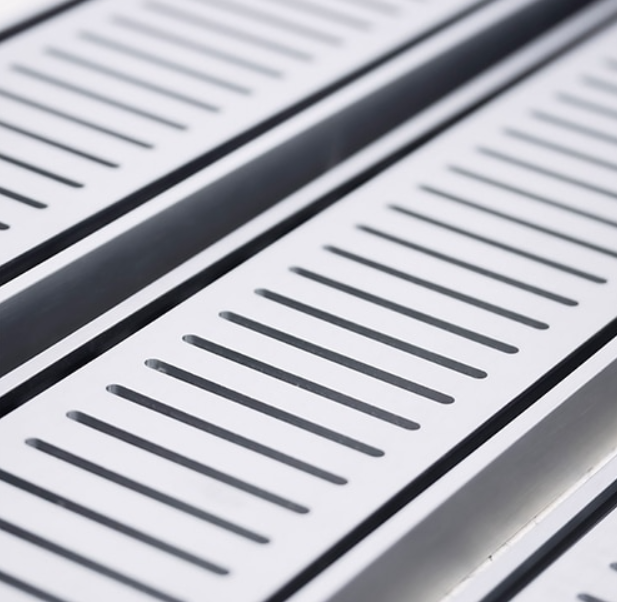 1400mm Brushed Silver 100mm x 14mm Grate