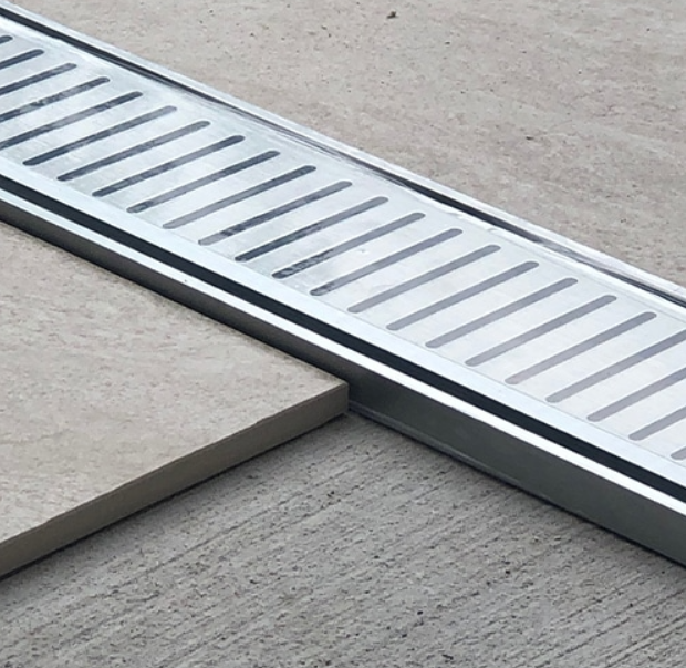 2700mm Brushed Silver x 100mm x 14mm Grate