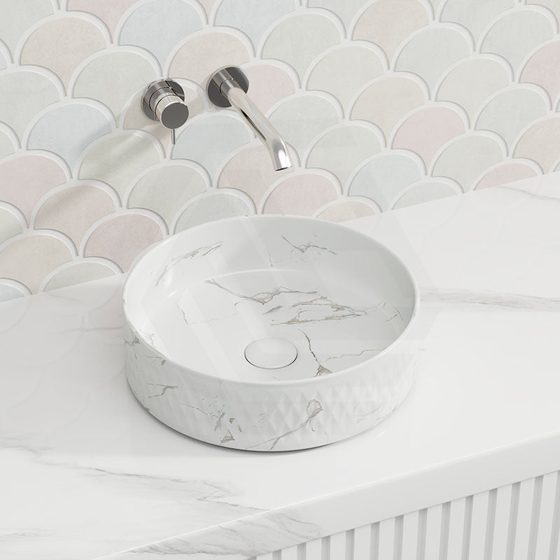 Kheub Feather Edge Black White Round Compact